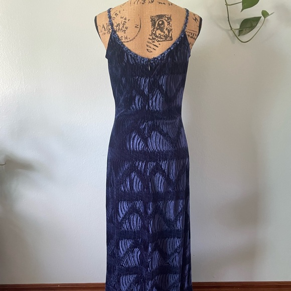 Vintage 90s Navy Crushed Velvet Maxi Dress By Scott McClintock Petites Size 10 - Picture 12 of 15